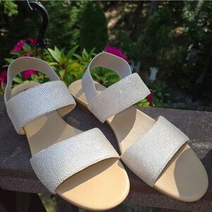 Vaneli Women's Beige Textured Sandals Size 8